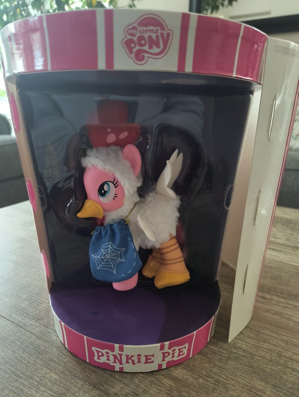 SDCC 2015 Exclusive Pinkie Pie Chicken Costume Bucket Hasbro